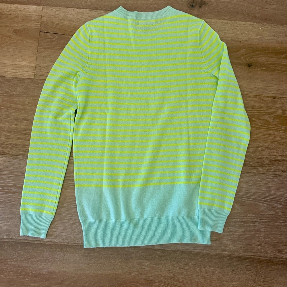 J. Crew Italian Cashmere Sweater - Picture 4 of 6